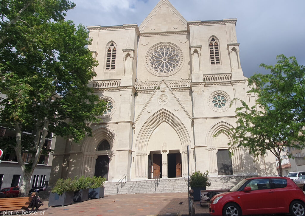 Façade de Saint-Michel