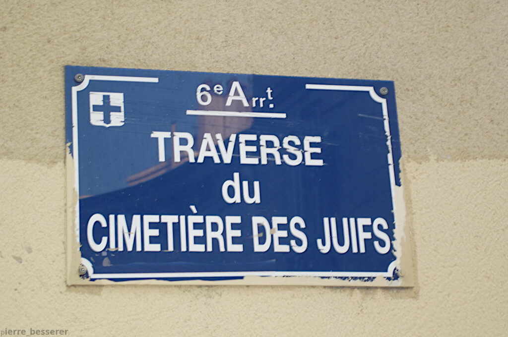 Traverse cimetière juifs