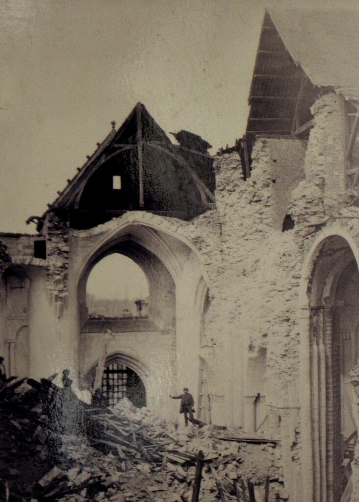 L'abbatiale effondrée